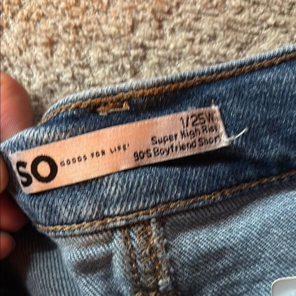 SO Distressed Denim Shorts - Picture 2 of 8